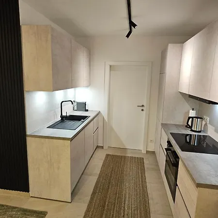 Lendspace Apartment